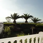 ヴィラ Spacious 3-bedroom アデヘ
