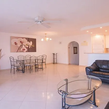 Spacious 3-bedroom * אדחה