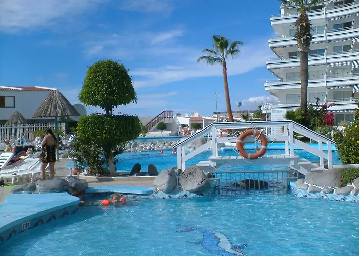 Spacious 3-bedroom فيلة *