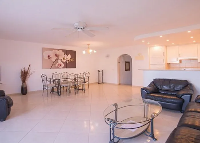 فيلة Spacious 3-bedroom