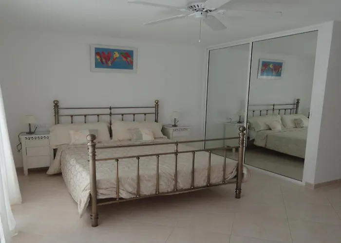 فيلة Spacious 3-bedroom أذيخي